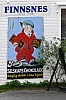 norwegen - ortsschild mit werbung - (c) r plock.jpg